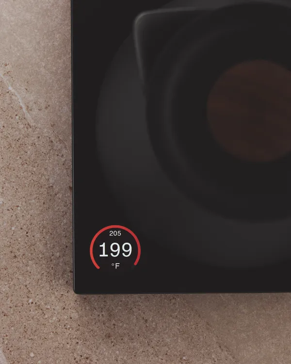 The matte black base and its temperature display, from above