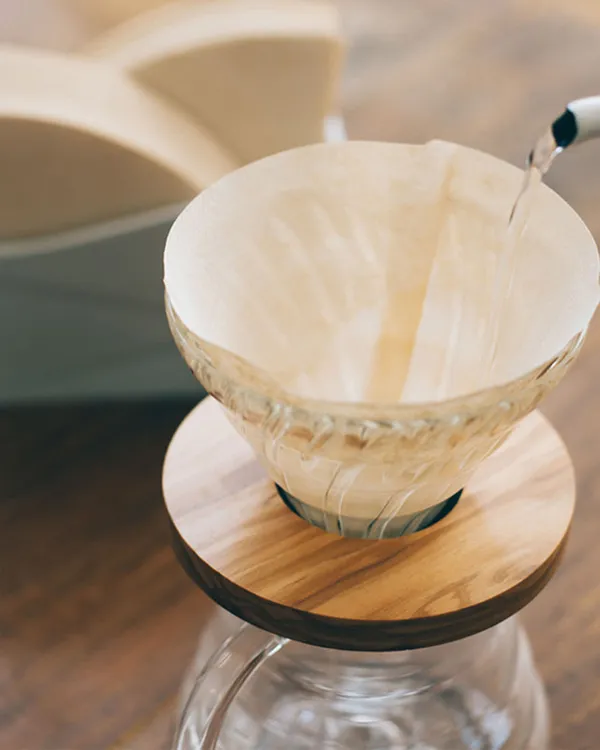 Brewing through a natural V60 filter